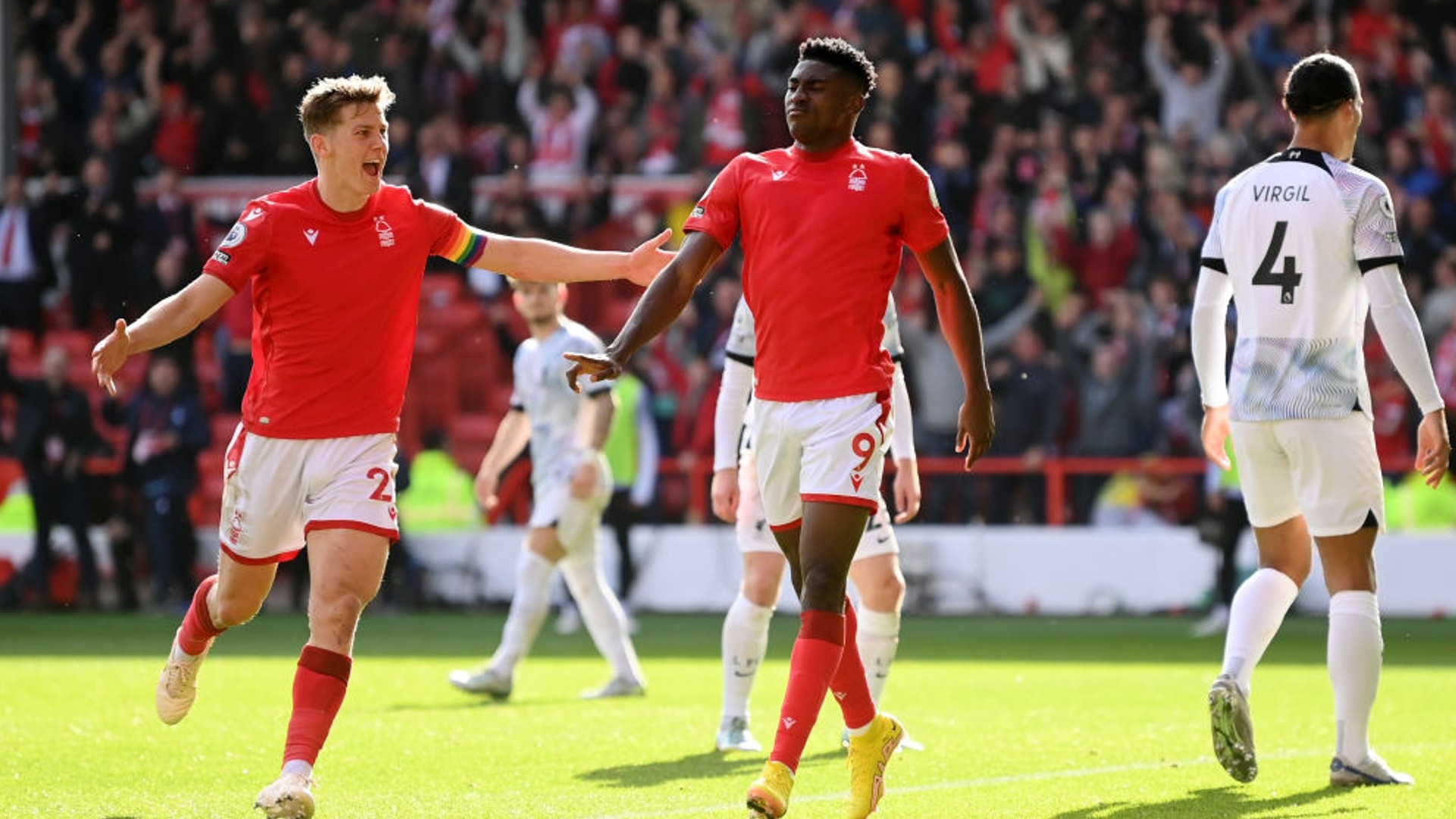 荣耀时刻！米兰官方社媒回顾2011年意超杯鸟巢德比战.