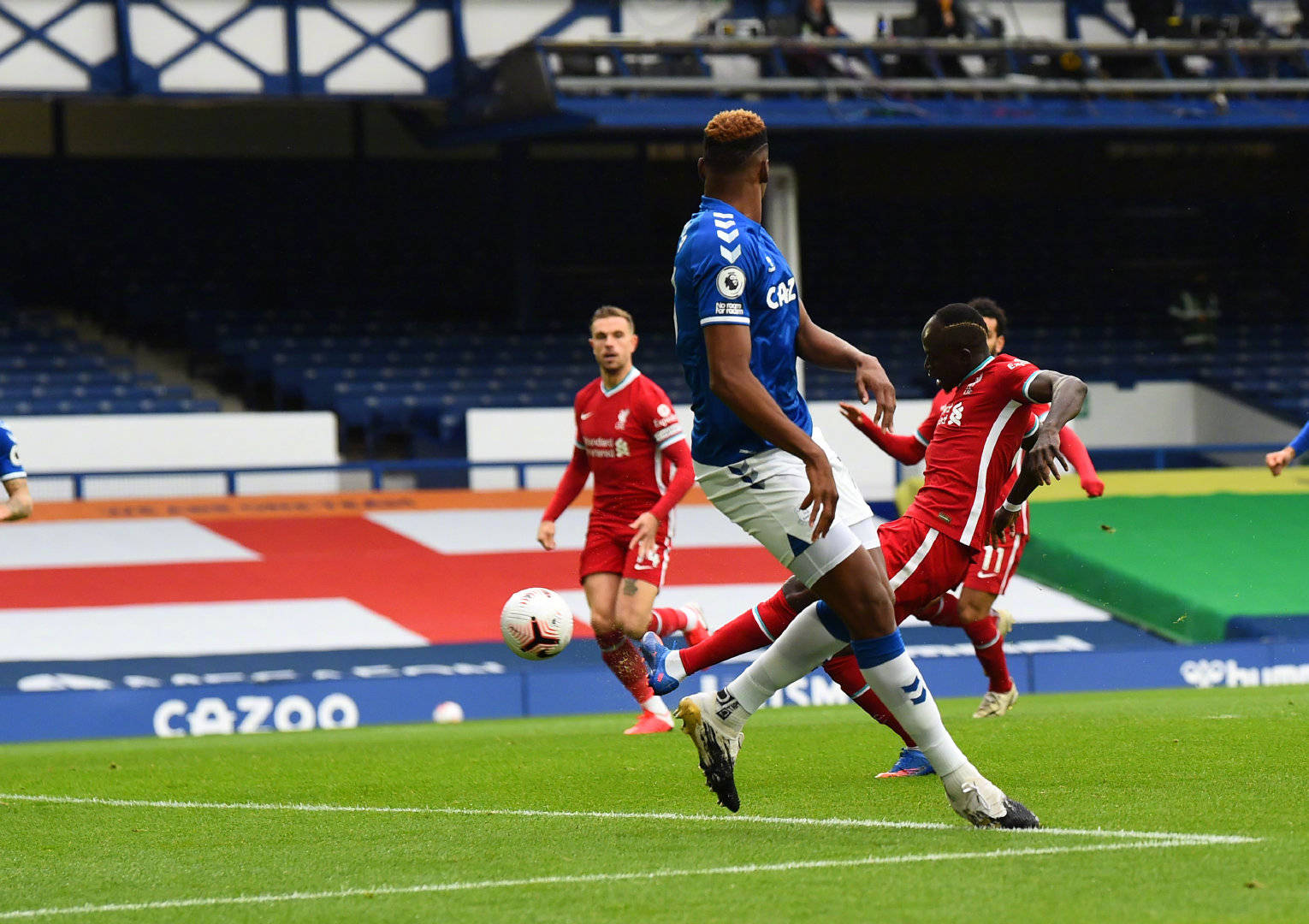 现代足球战 现代足球战